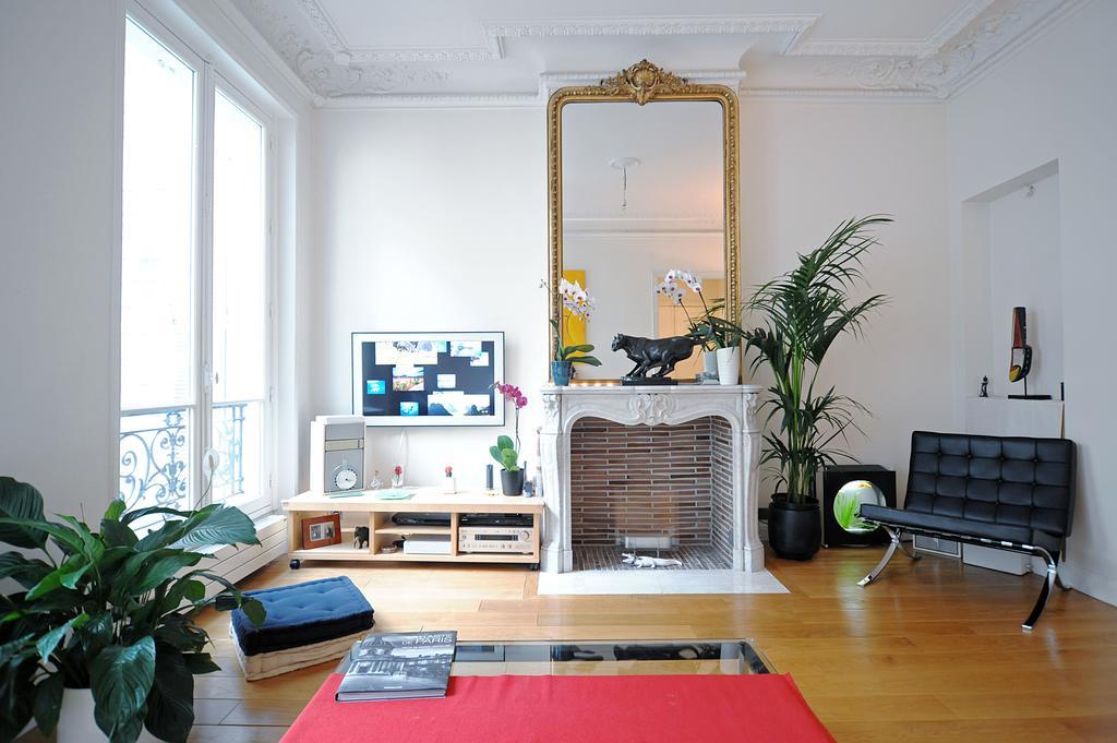 Champs Elysees Homestay - Air Conditioning Париж Номер фото